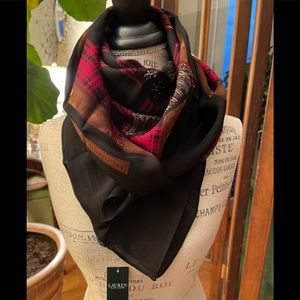 Lauren Ralph Lauren Holiday scarf with winter scene.